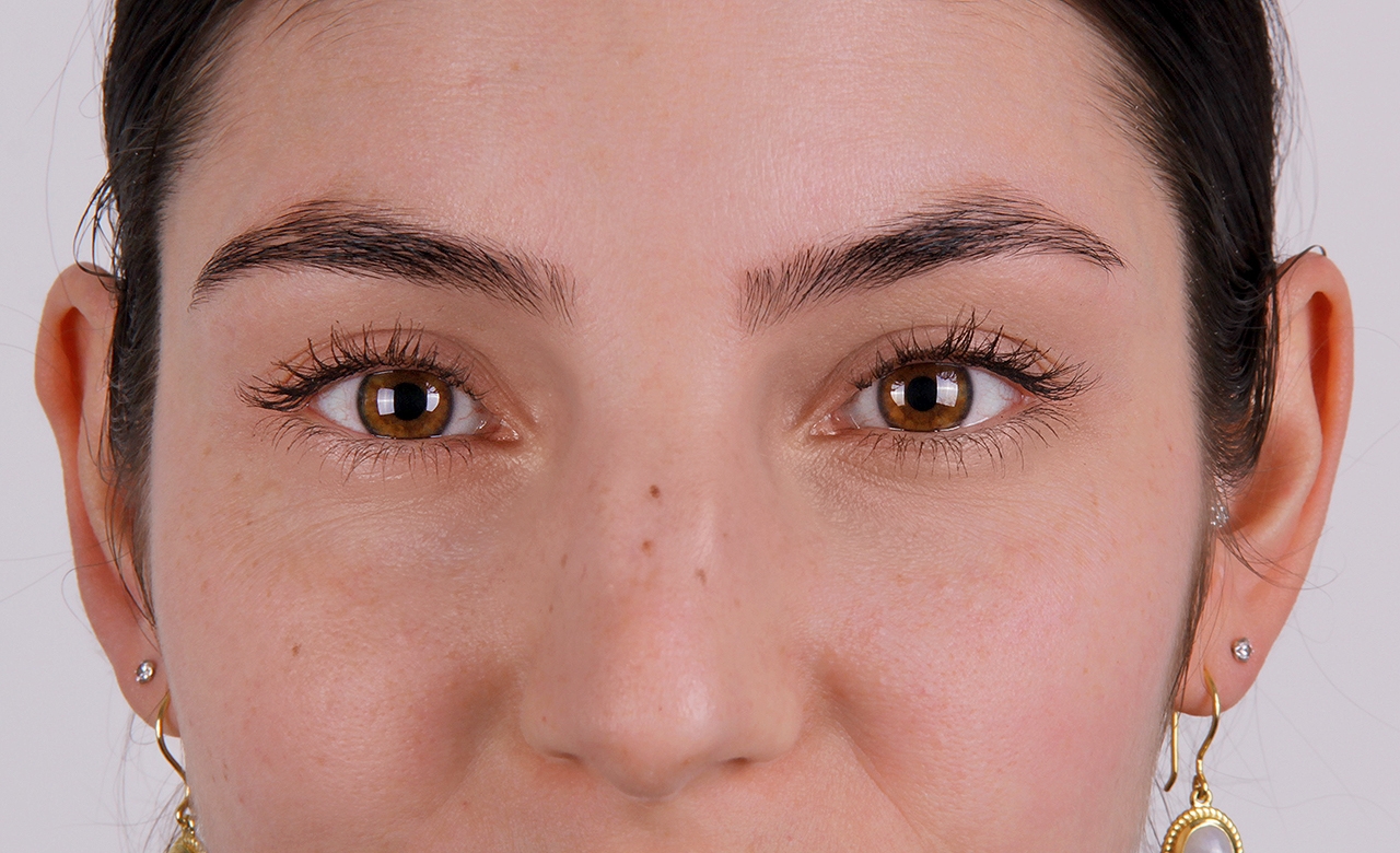 Augenbrauen färben mit Wunderbrow | Vorher