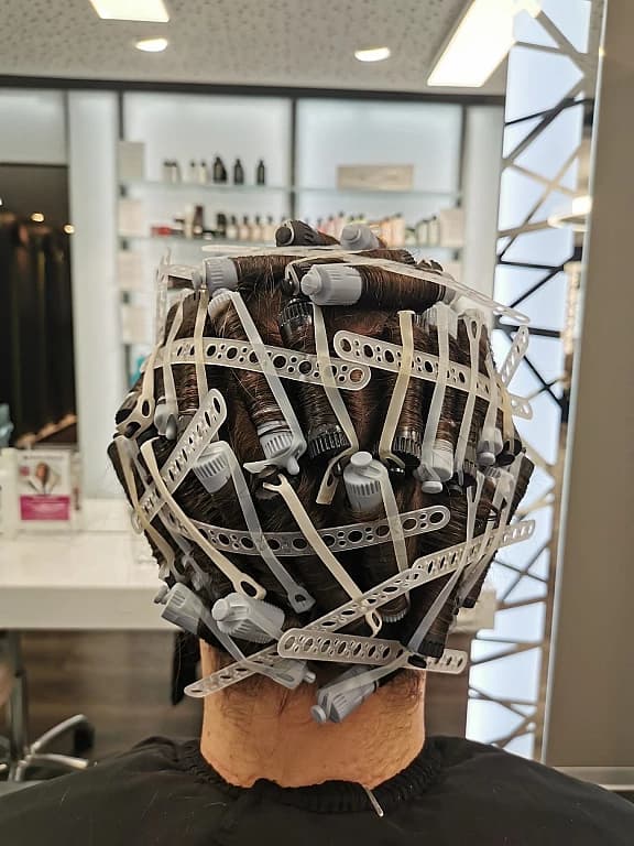 Dauerwelle im Prozess